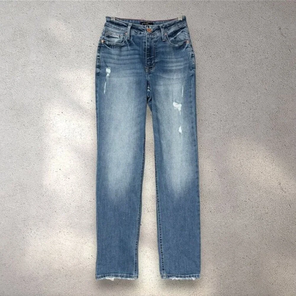 Edgely Maurices Relaxed Straight Jeans Women's 2 Blue High Rise Mom Distressed